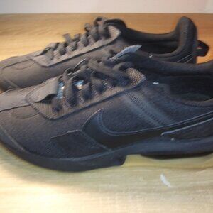 Nike Air Max Pre-Day - Black/Black-Gum - Like NEW and Gently Worn
